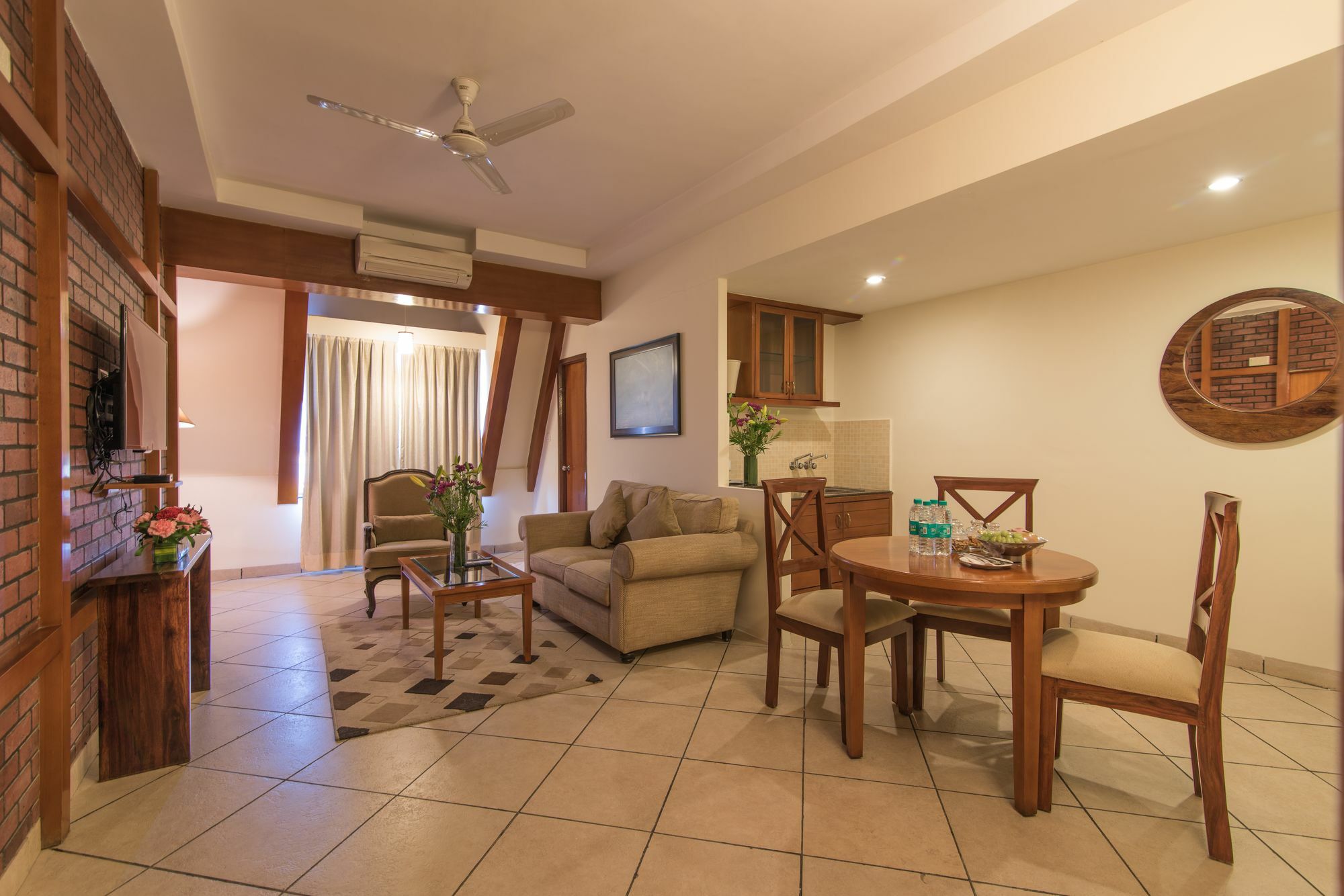 Sai Vishram Business Hotel Kammasandra Екстериор снимка