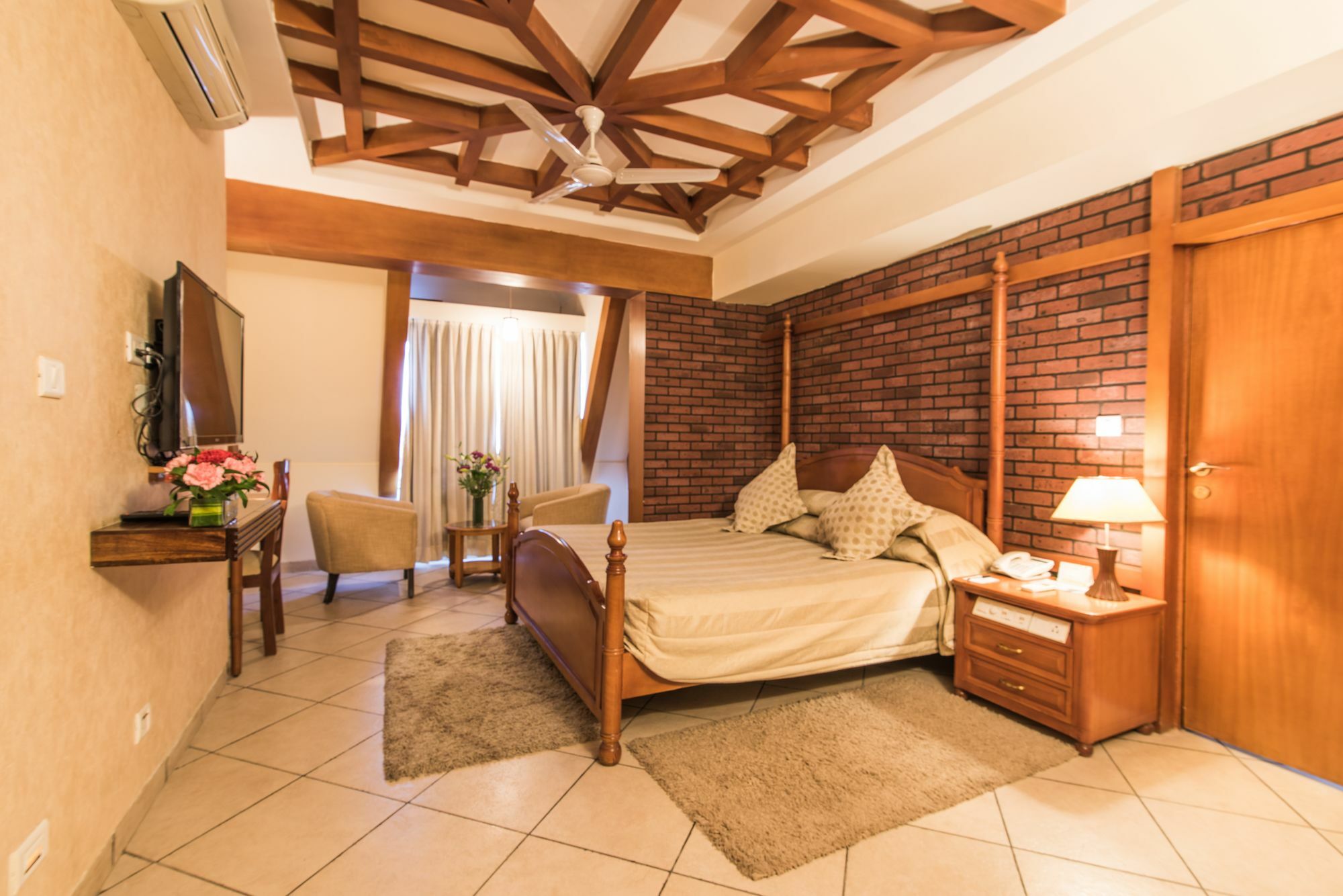 Sai Vishram Business Hotel Kammasandra Екстериор снимка