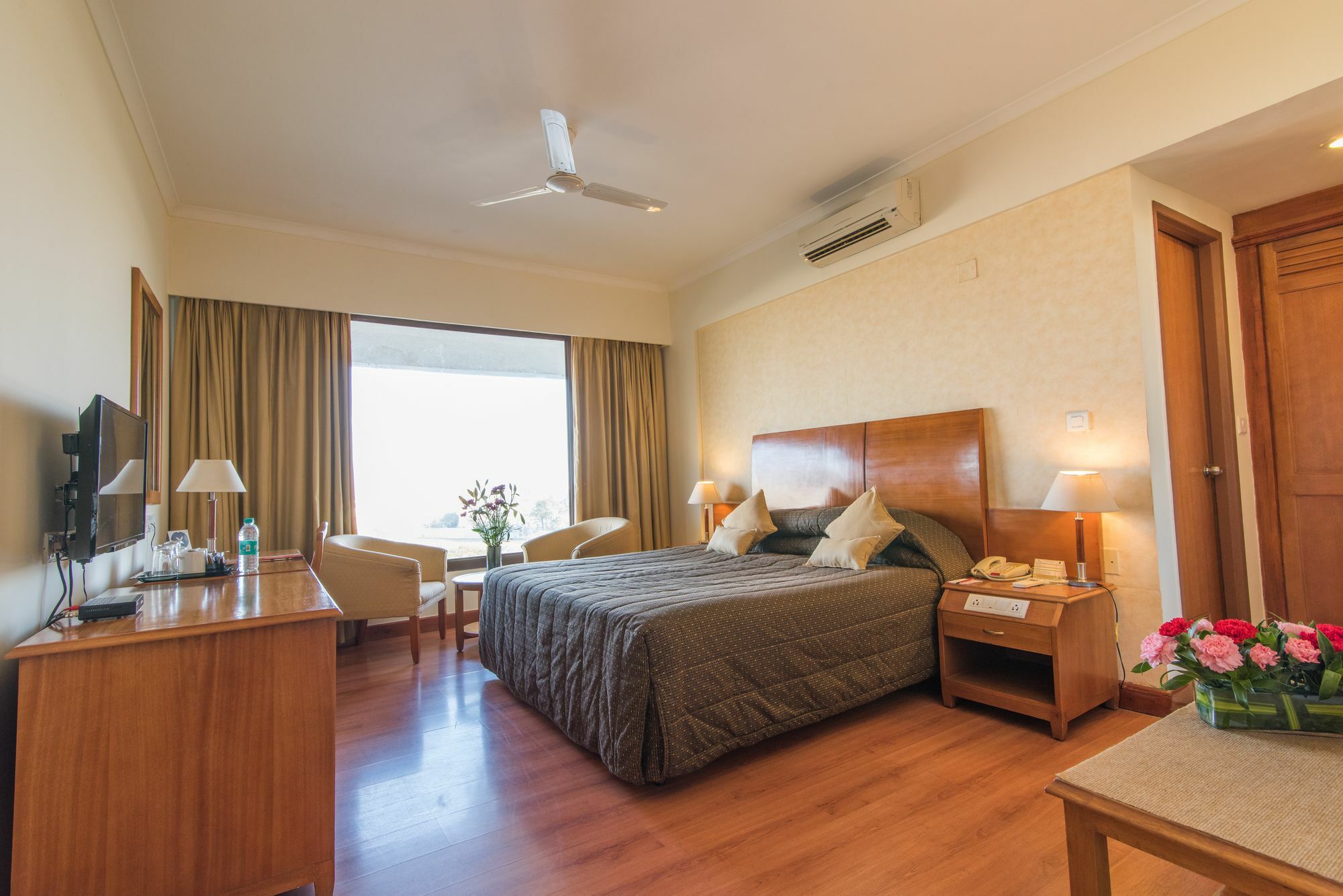 Sai Vishram Business Hotel Kammasandra Екстериор снимка